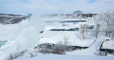 IMAGINI INCREDIBILE! Cascada Niagara a înghețat - 6