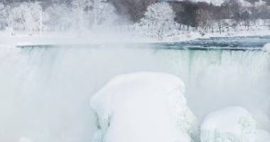 IMAGINI INCREDIBILE! Cascada Niagara a înghețat - 7
