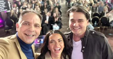 Stire din Actualitate : Nibiru, punte între generații. Nadia Comăneci, Ilie Năstase, Dumitru Prunariu se numără printre invitații lui Dan Negru