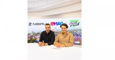 Stire din Actualitate : eMAG anunță un parteneriat strategic cu NIBIRU și Beach, Please! Ce beneficii exclusive au clienții Genius