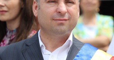Stire din Politică-Administrație : Se lansează proiectul "Cantina Socială și Centru de zi în localitatea Năvodari"