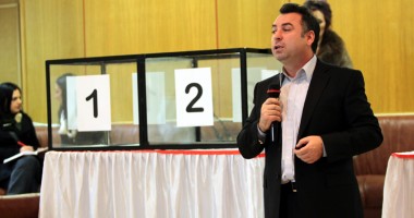 Stire din Politică-Administrație : Gigacaloria rămâne 186 de lei, iar proiectul "Ideea mea, norocul tău" continuă