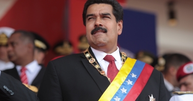 Stire din Actualitate : Stare de urgență economică în Venezuela: Președintele Nicolas Maduro ordonă confiscarea întreprinderilor "paralizate de burghezie"