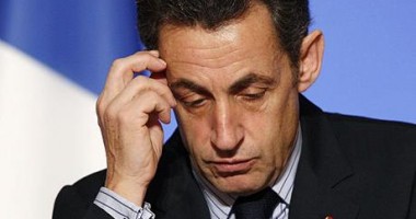 Stire din Actualitate : Nicolas Sarkozy recunoaște înfrângerea "onorabilă" în scrutinul prezidențial