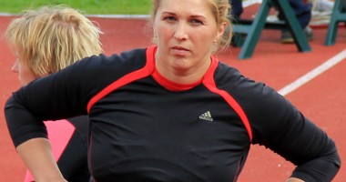 Stire din Sport : Nicoleta Grasu s-a retras din activitate în cadrul Galei Atletismului Românesc