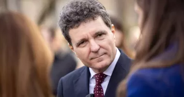 Stire din Actualitate : Ce cadouri a primit Nicușor Dan de când este președinte. Administrația Prezidențială a făcut publică lista