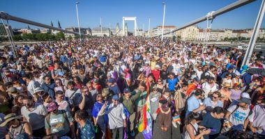 Stire din Politică-Administrație : Nicu Ștefănuță la Budapest Pride: „Nu e doar despre Budapesta, ci despre ce fel de Europă vrem să protejăm!”