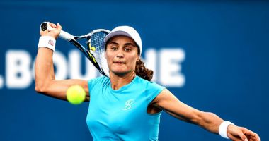 Stire din Sport : Monica Niculescu  și Irina Bara, în calificările turneului de la Shenzhen