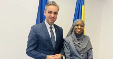 Stire din Politică-Administrație : George Niculescu, întâlnire de lucru cu ambasadoarea Nigeriei la Bucureşti