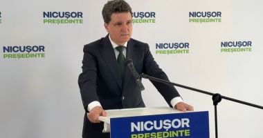 Stire din Actualitate : Nicușor Dan: "Nu există motiv de panică financiară"