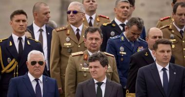 Stire din Politică-Administrație : Nicuşor Dan, prima deplasare externă în calitate de şef al statului. Va participa la Summitul B9 de la Vilnius
