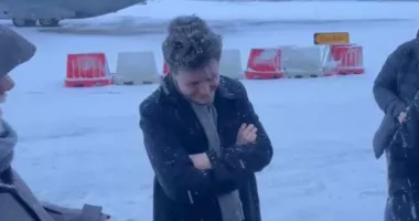 Nicușor Dan, blocat la Paris. Avionul Spartan nu poate decola - 2