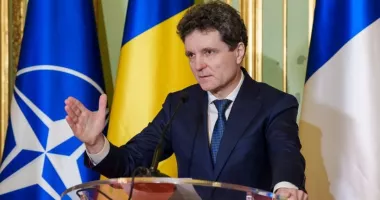 Stire din Politică-Administrație : Nicușor Dan, mesaj către diplomați! „Democrația românească a făcut față unui război hibrid”
