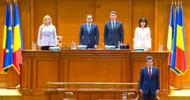 Stire din Politică-Administrație : Nicușor Dan a depus jurământul: „Voi fi un preşedinte deschis la vocea societăţii”
