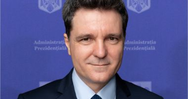 Stire din Politică-Administrație : Nicuşor Dan anunţă că începe de azi discuţiile informale cu partidele: Guvernul, în câteva săptămâni