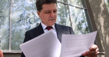 Stire din Politică-Administrație : Nicușor Dan și-a publicat declarația de avere. Câți bani are președintele în conturile bancare