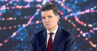 Stire din Actualitate : Șeful statului supărat pe ANRE că nu-și face treaba. Prețurile la energie sunt prea mari