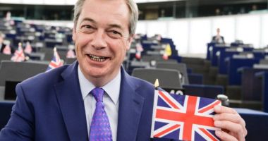 Stire din Actualitate : Nigel Farage, unul dintre "arhitecții Brexit" lansează un nou partid. Cum se va numi acesta