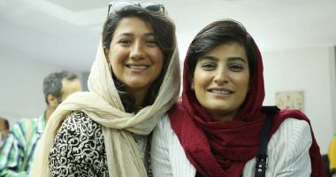 Stire din Actualitate : Iranul condamnă la închisoare jurnalistele care au relatat despre Mahsa Amini, a cărei moarte a provocat proteste violente