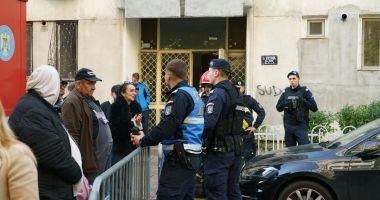 Stire din Eveniment : Explozie Rahova. Poliția permite accesul persoanelor pentru 5-10 minute în apartamentele învecinate