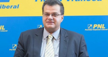 Stire din Politică-Administrație : Nini Săpunaru, propus de Antonescu la Transporturi, ÎN ATENȚIA DNA