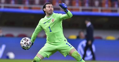 Stire din Sport : Florin Niță și Radu Drăgușin, incluși în echipa etapei în Cehia și Serie B