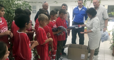 Stire din Sport : Noile echipamentele oferite de ACS Rugby Team au ajuns la Cumpăna