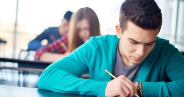 Stire din Cultură-Educație : Noile programe de examen, prezentate în sesiuni online „Educația Continuă”