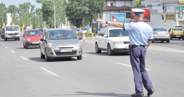Stire din Eveniment : Probe de sânge direct la locul accidentului. Medicii de pe ambulanță, revoltați!
