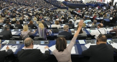 Noi reguli pentru protecția consumatorilor europeni