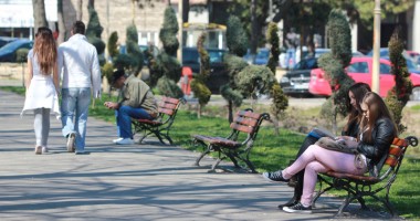 Stire din Social : Nori și maxime de 18 grade Celsius, astăzi, la Constanța