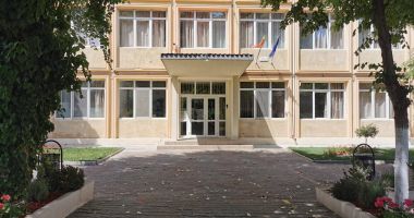 Stire din Cultură-Educație : Nouă șefi de promoție la Școala Gimnazială ,,Lucian Grigorescu" din Medgidia