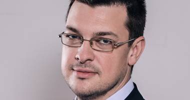 Stire din Economie : "Noul Cod Fiscal va duce la închiderea a 140.000 de firme mici"