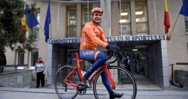 Stire din Sport : Eduard Novak a plecat în pelerinaj pe bicicletă la Şumuleu Ciuc