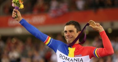 Stire din Sport : Eduard Novak îşi va relua cariera sportivă: "Doamna Lipă să mă aştepte la aeroport după Paris 2024"