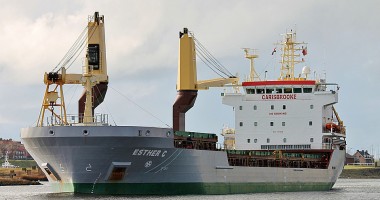 Stire din Economie : Unde sunt marinarii răpiți de pe nava "Esther C"?