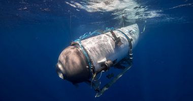 Stire din Actualitate : James Cameron, indignat de 'avertismentele ignorate' cu privire la siguranţa submersibilului care a făcut implozie lângă epava Titanicului