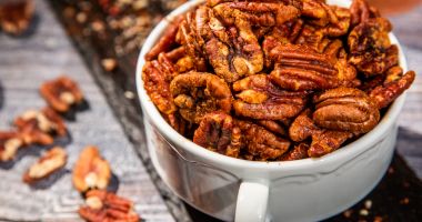 Stire din Sănătate : Nucile pecan, un super-aliment care contribuie la menținerea greutății corporale