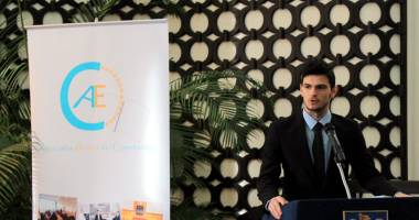 Stire din Cultură-Educație : Lider al elevilor constănțeni, cu zeci de absențe. "Notele nu sunt relevante!"