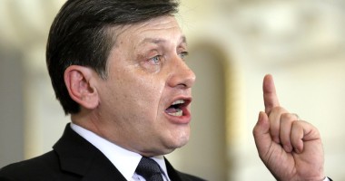Stire din Politică-Administrație : "Nu intenționez să demisionez din funcția de președinte al Senatului"