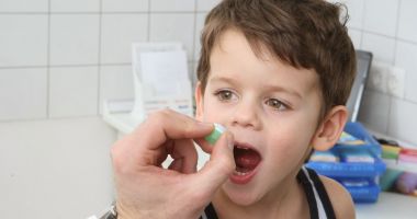 Nu le dați copiilor probiotice sub formă de bomboane de ciocolată!