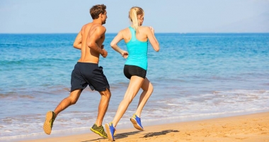 Stire din Sport : Duminică, alergare pe plajă, în Mamaia