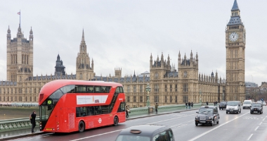 Stire din Actualitate : Număr-record de lucrători  din statele UE în Marea Britanie