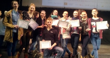Stire din Cultură-Educație : Nume celebre  au jurizat Concursul Internațional de Dans "Marea Neagră"