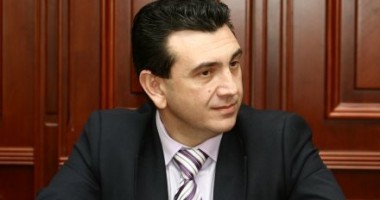 Stire din Politică-Administrație : Palaz pregătește primarii de secetă
