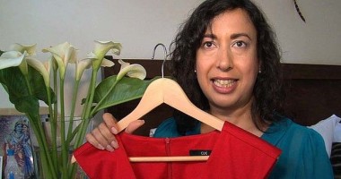 Stire din Monden : Și-a pregătit nunta în cele mai mici detalii deși nu a cerut-o nimeni în căsătorie!