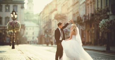 Stire din Social : Cât costă să organizezi o nuntă în Constanța, în 2023