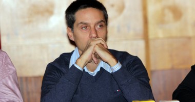 Stire din Politică-Administrație : "Nu știu nimic,  nu știu ce se întâmplă!"