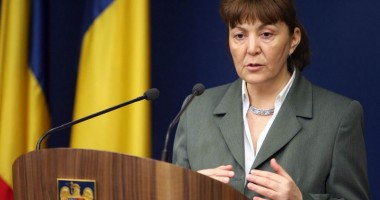 Stire din Politică-Administrație : Monica Macovei: "Nu sunt ofițer acoperit!"