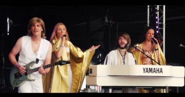Stire din Cultură-Educație : Nu vă este dor de ABBA? Haideți la concert!